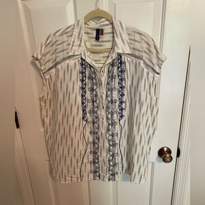 Pilcro White and Navy Embroidered Men's Shirt